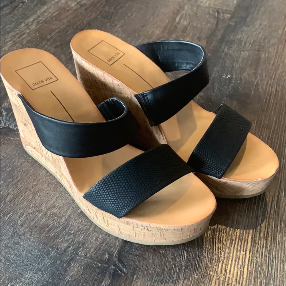 Women’s size 9 Dolce Vita wedges